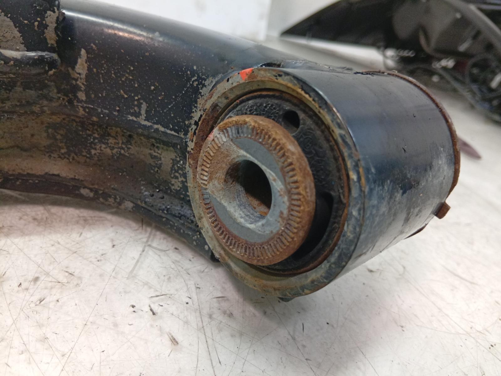 Right_Front_Lower_Control_Arm