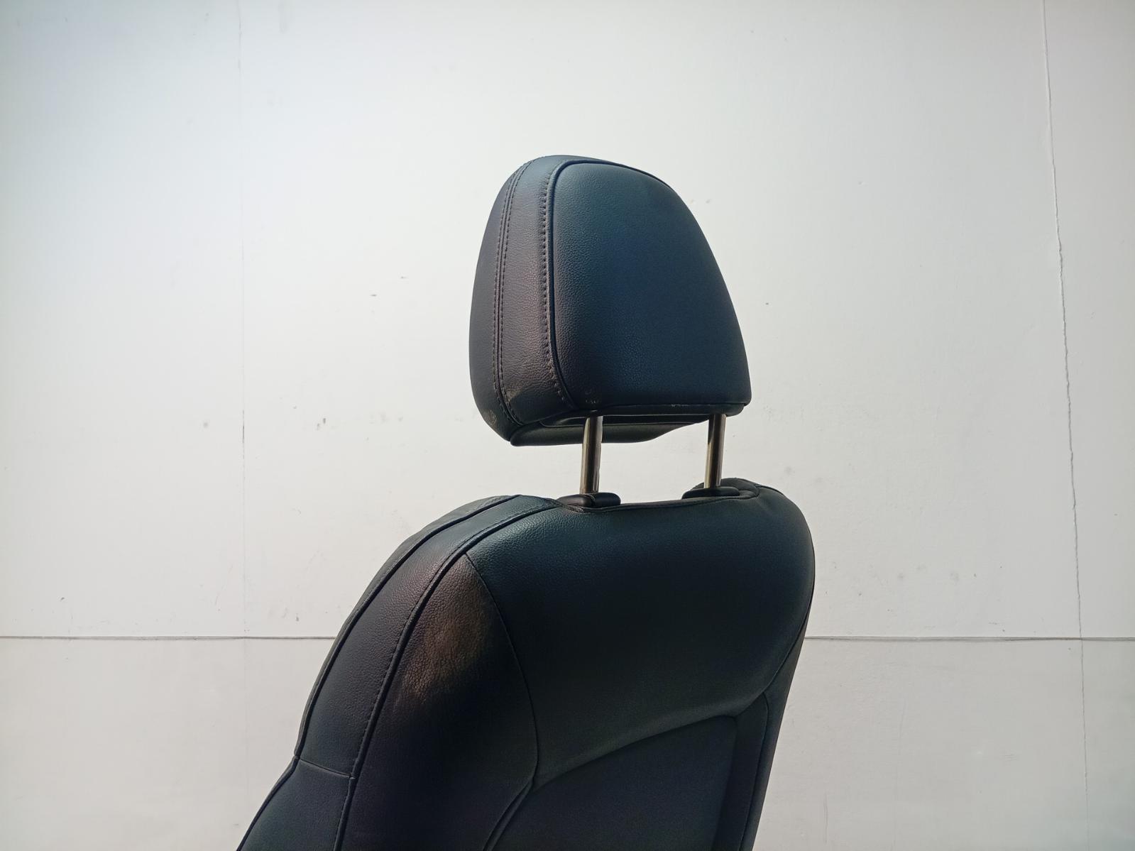 Front_Seat