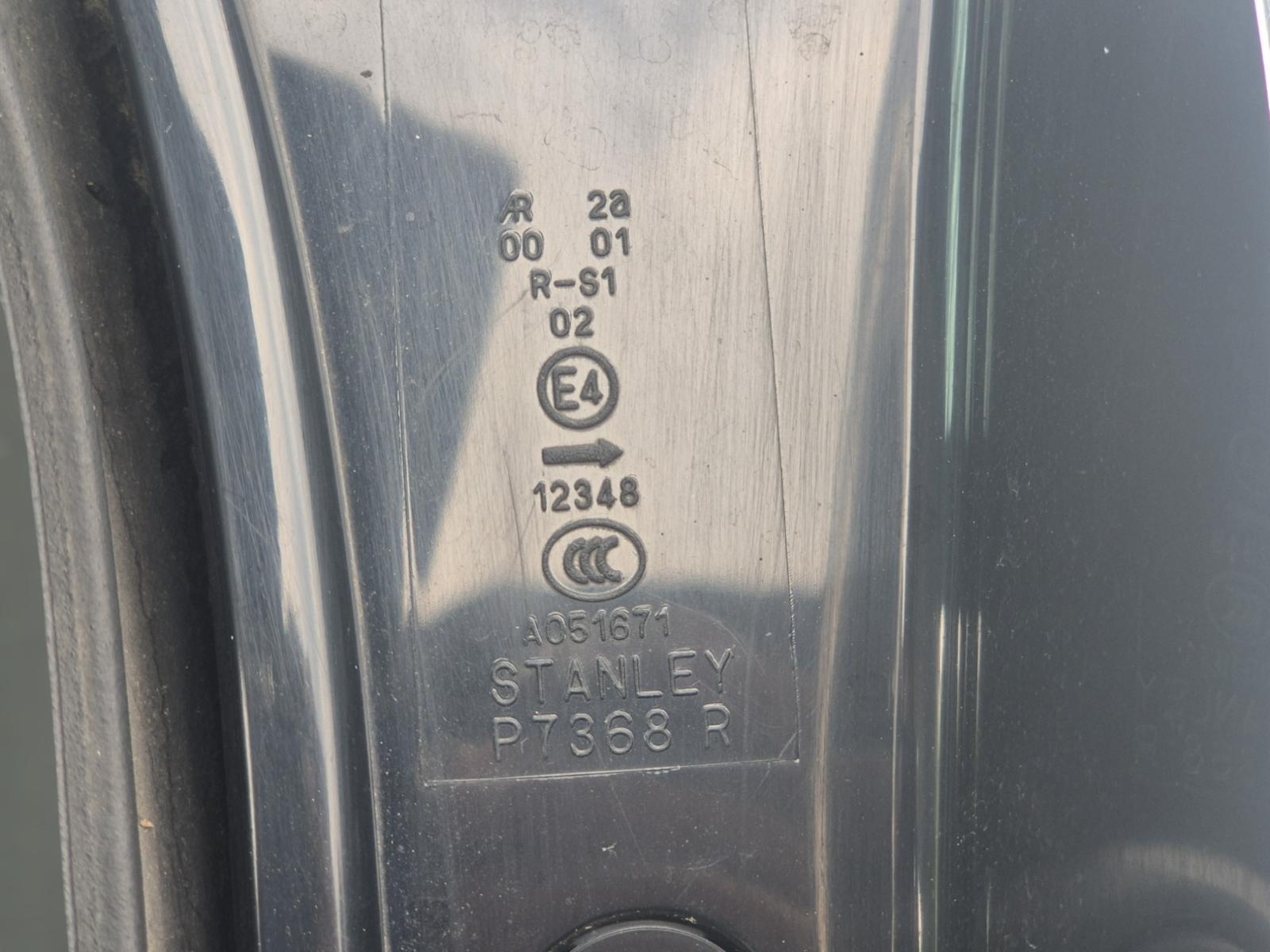 Mazda Premacy - CREW