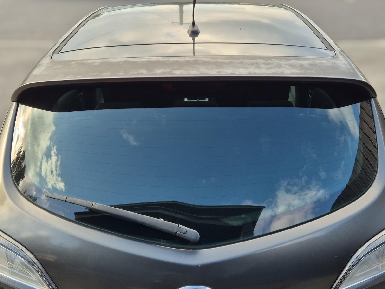 Rear_Tailgate_Glass