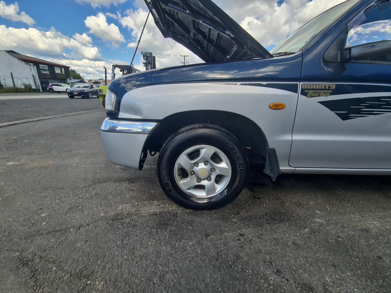 Mazda Bounty - UN 1999-2006