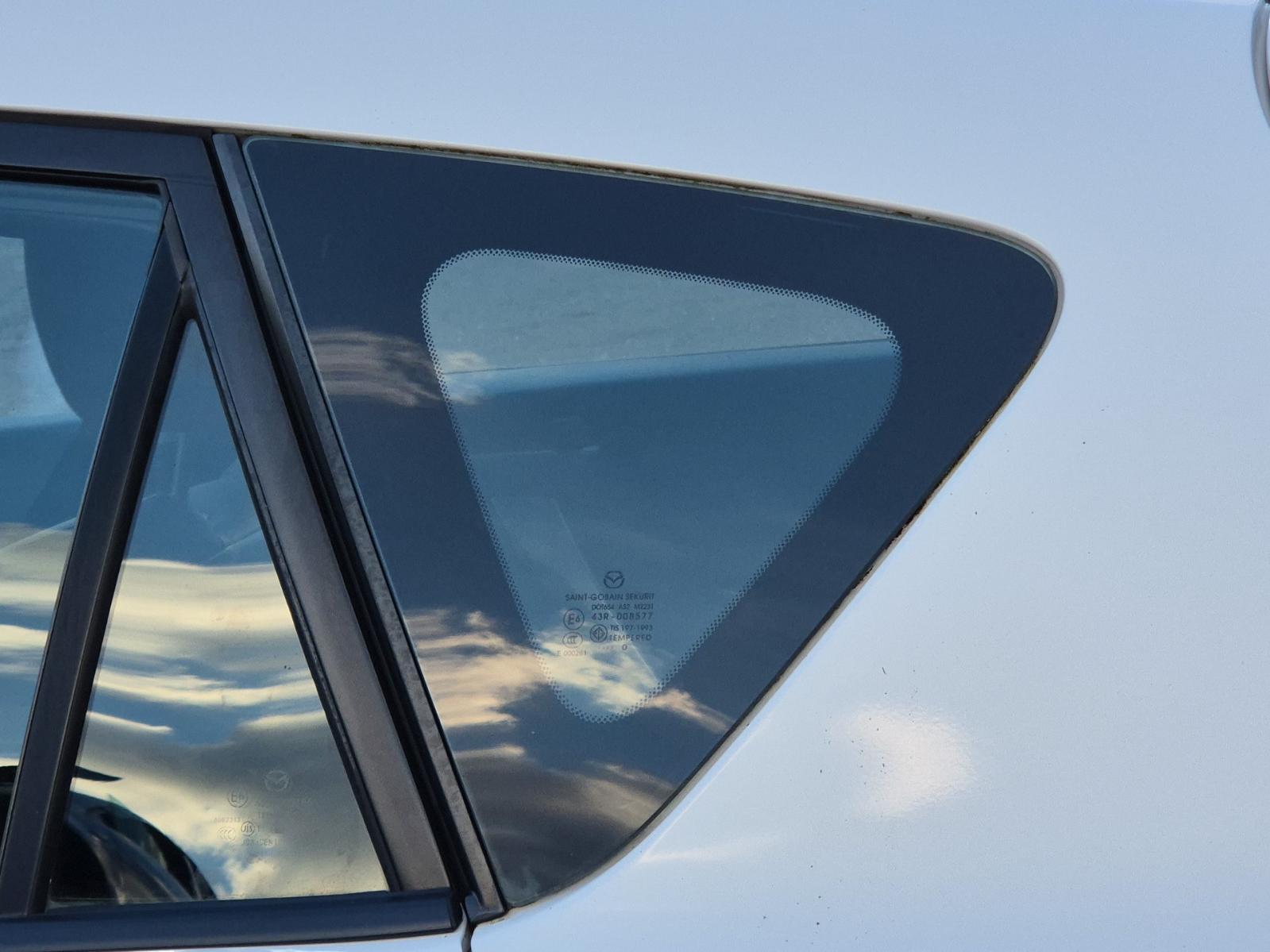 Left_Rear_Side_Glass