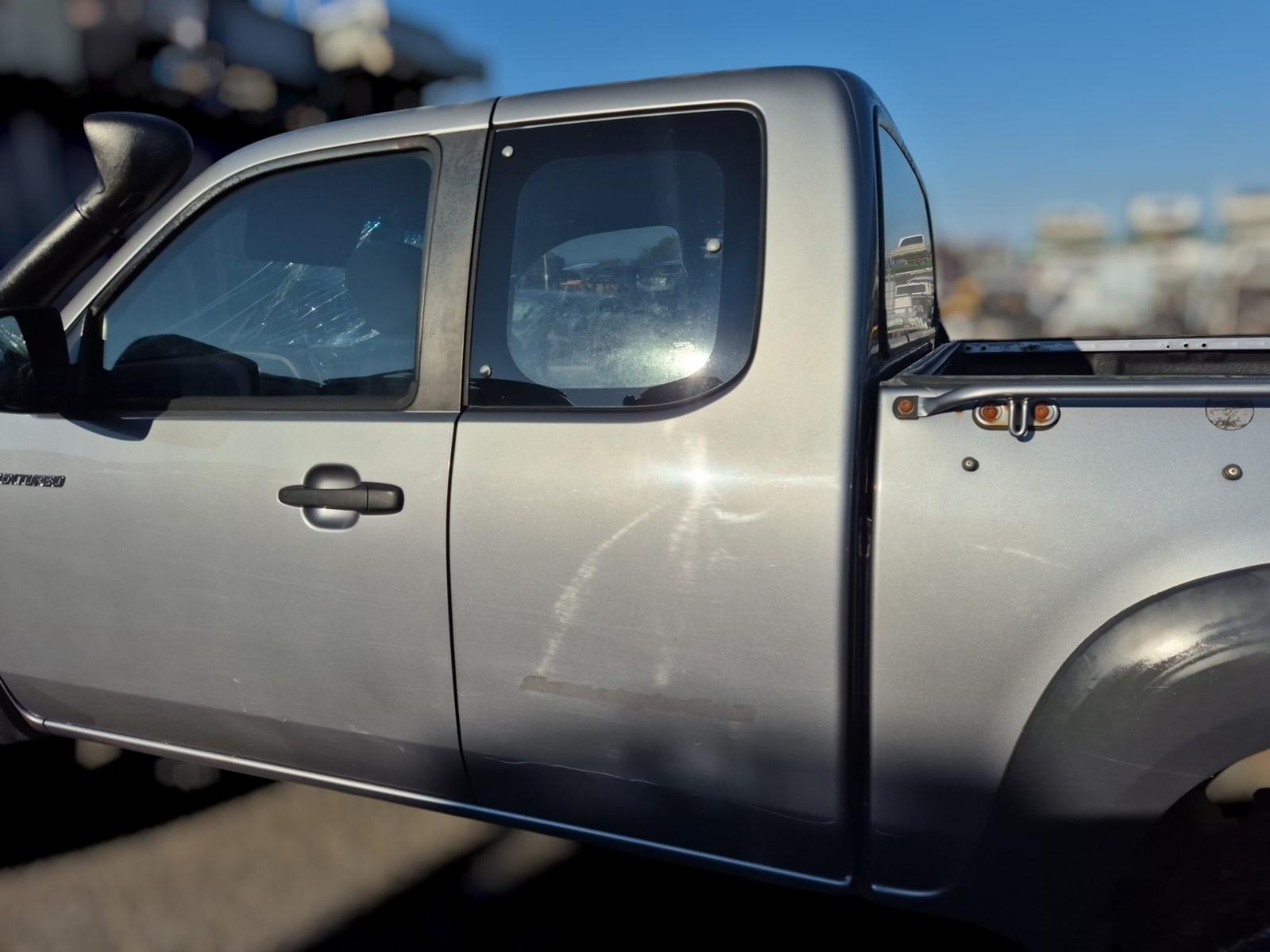 Left_Rear_Door_Sliding