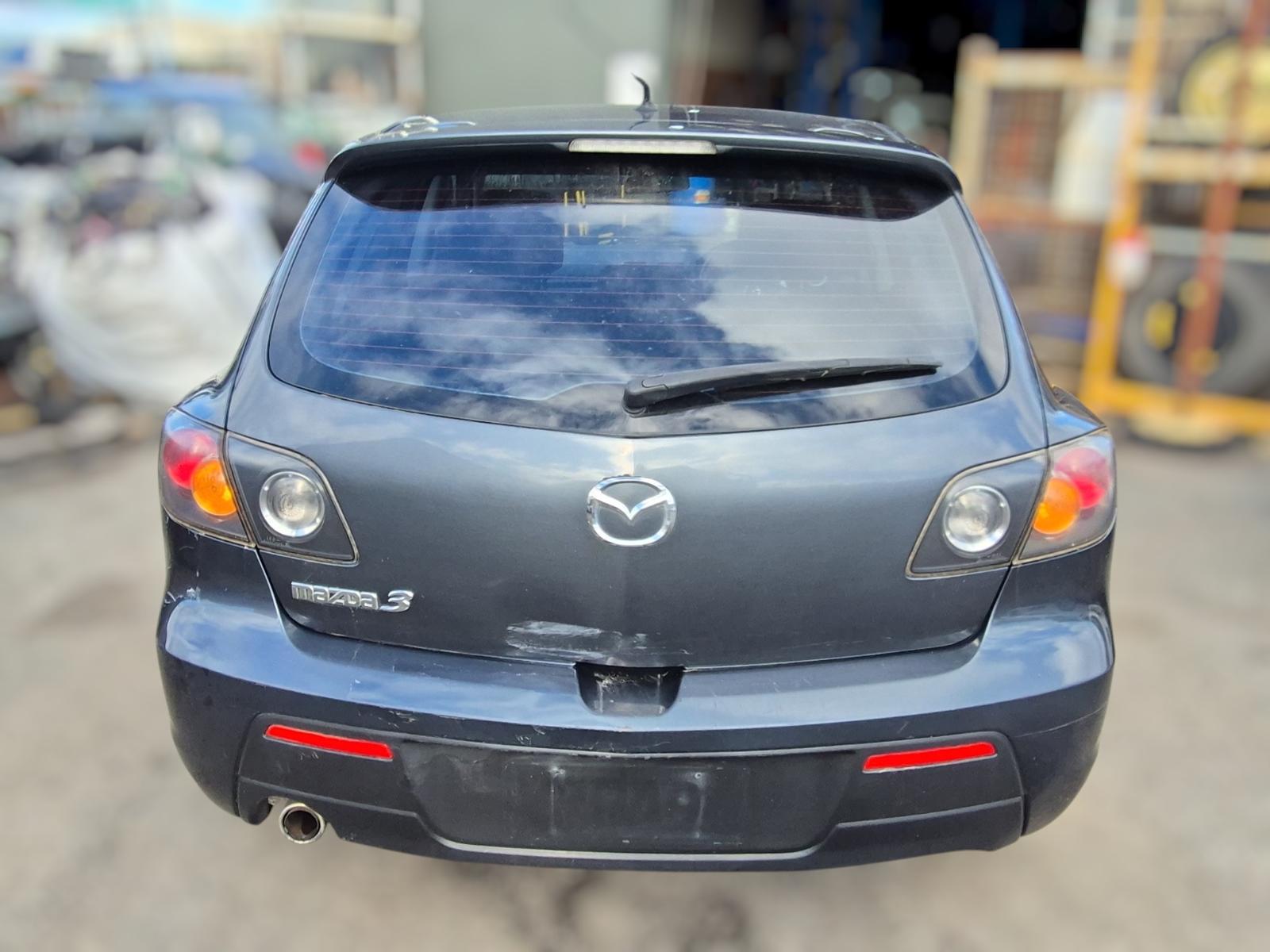 Rear_Tailgate_Glass