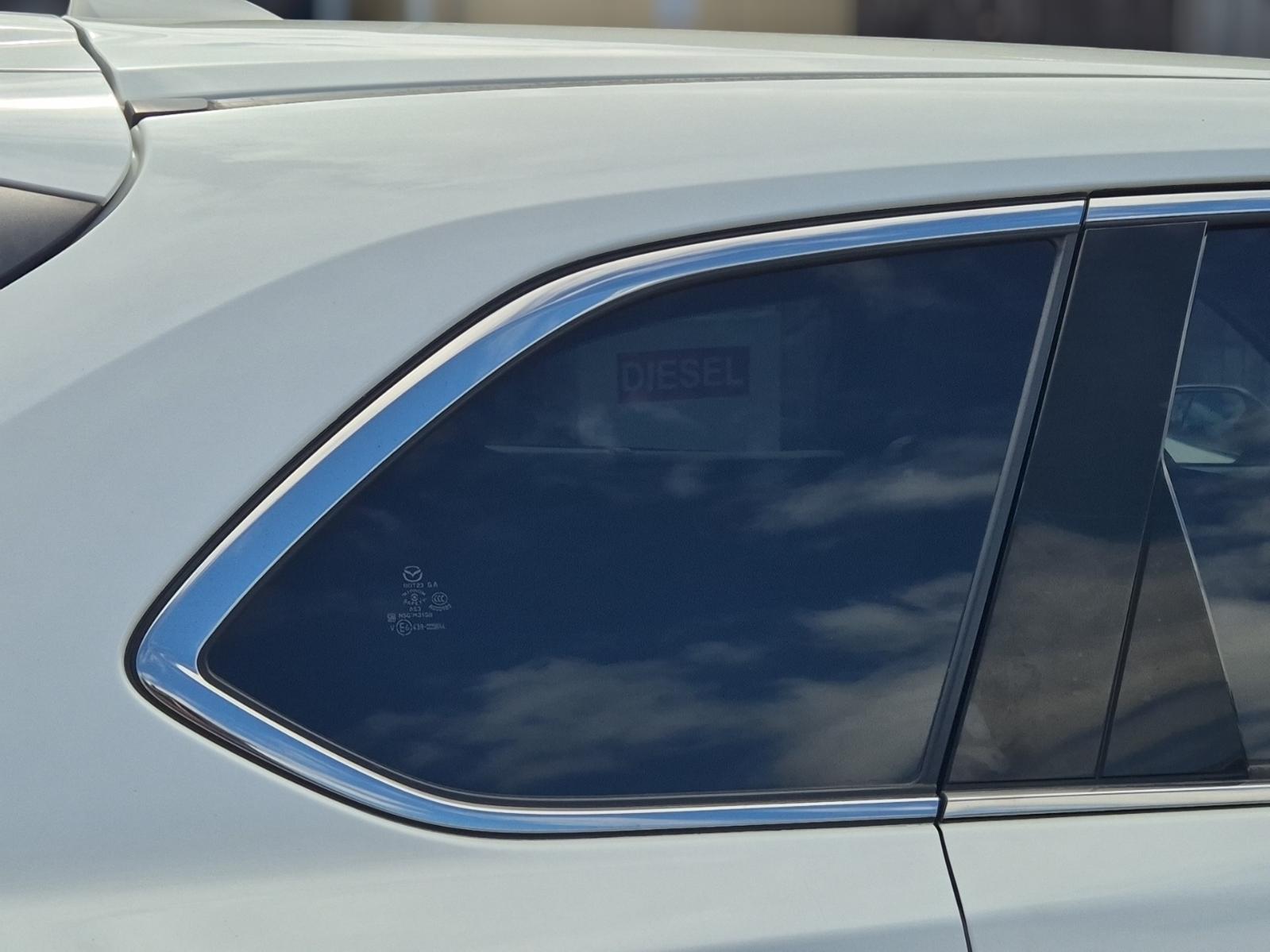 Right_Rear_Side_Glass