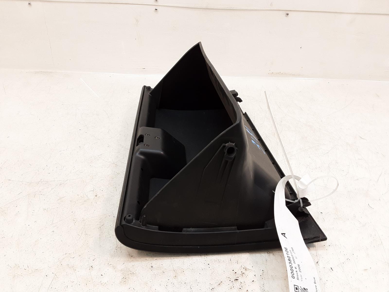Glove_Box