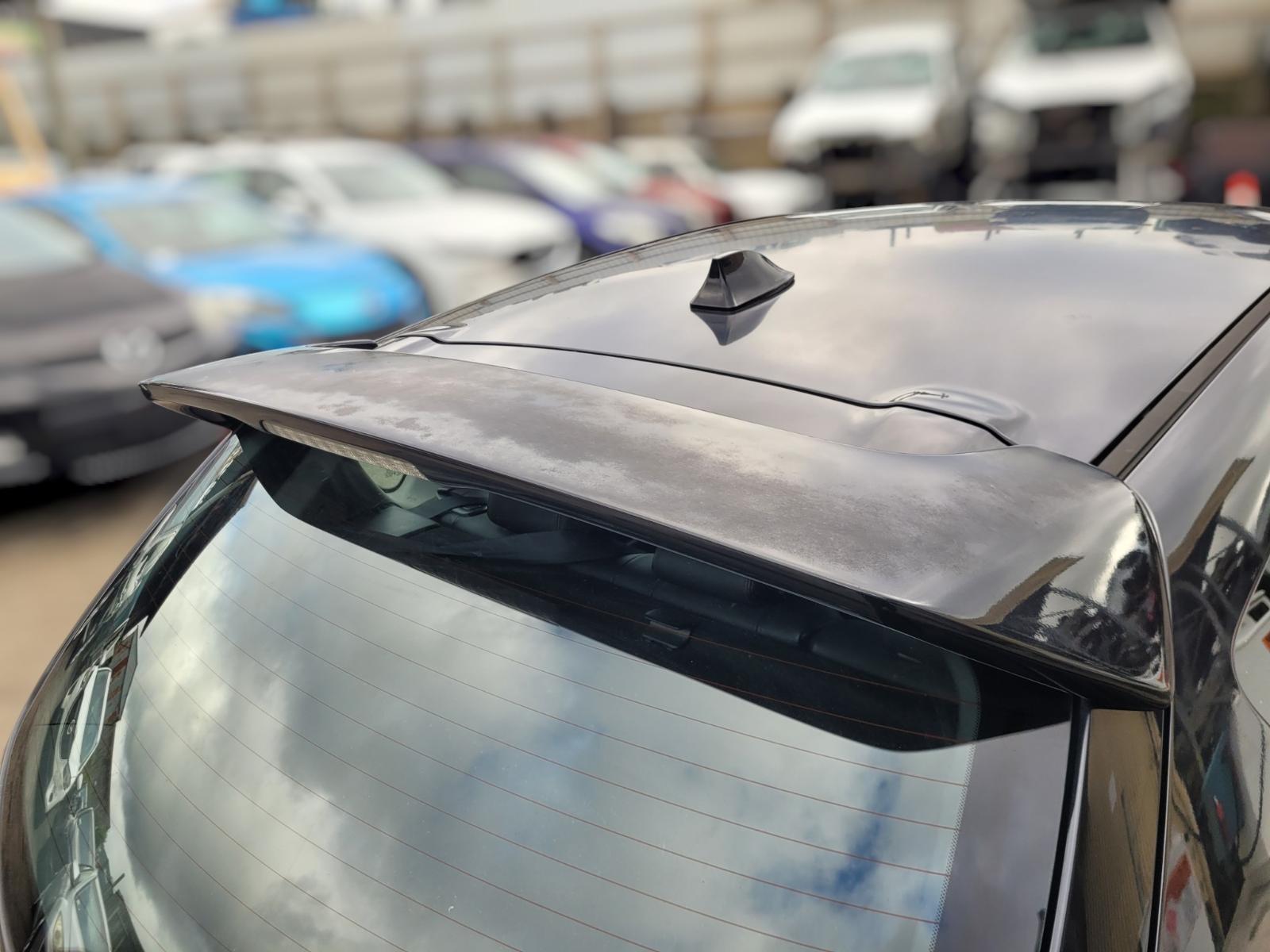Rear_Spoiler