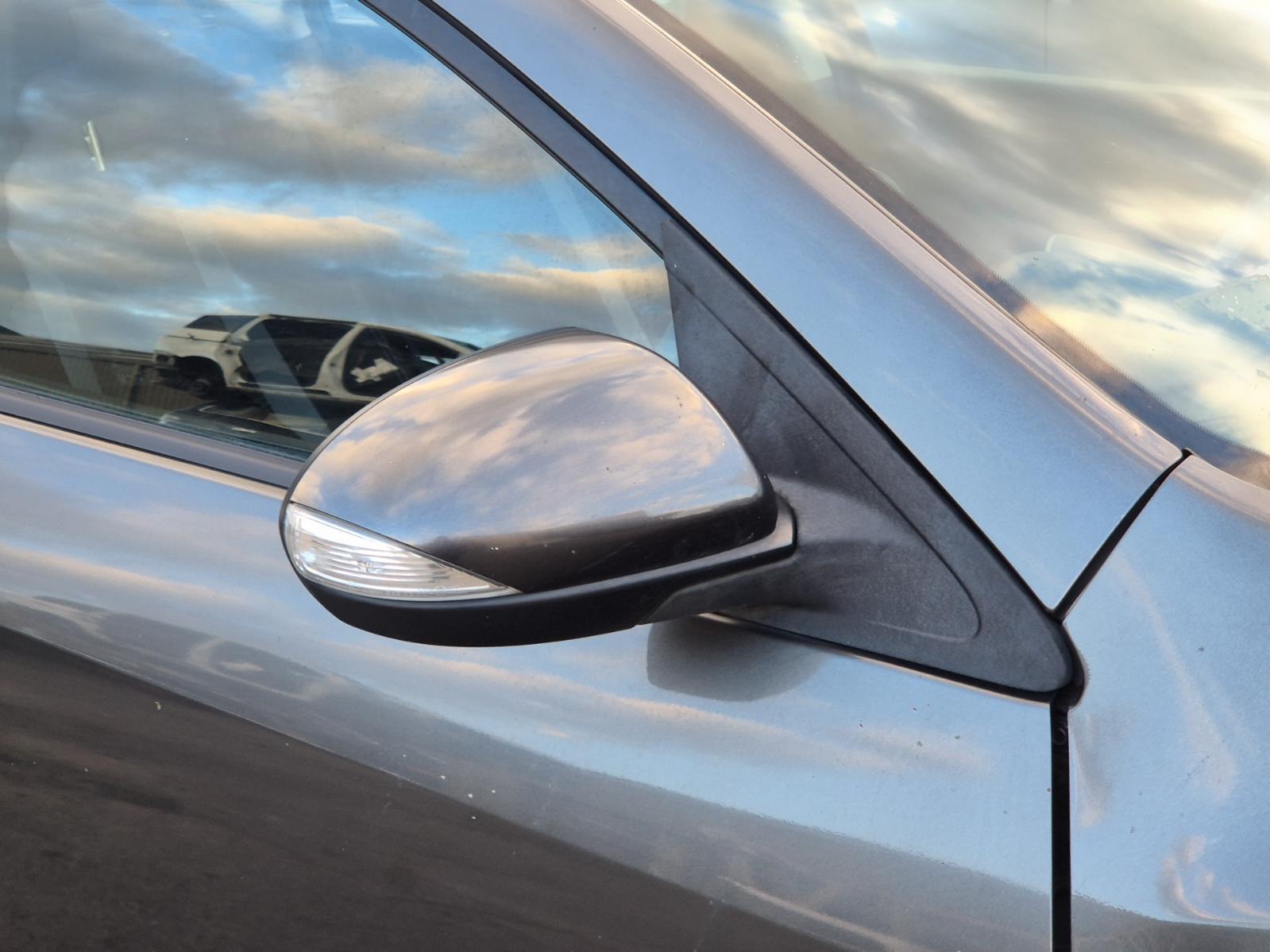 Right_Door_Mirror