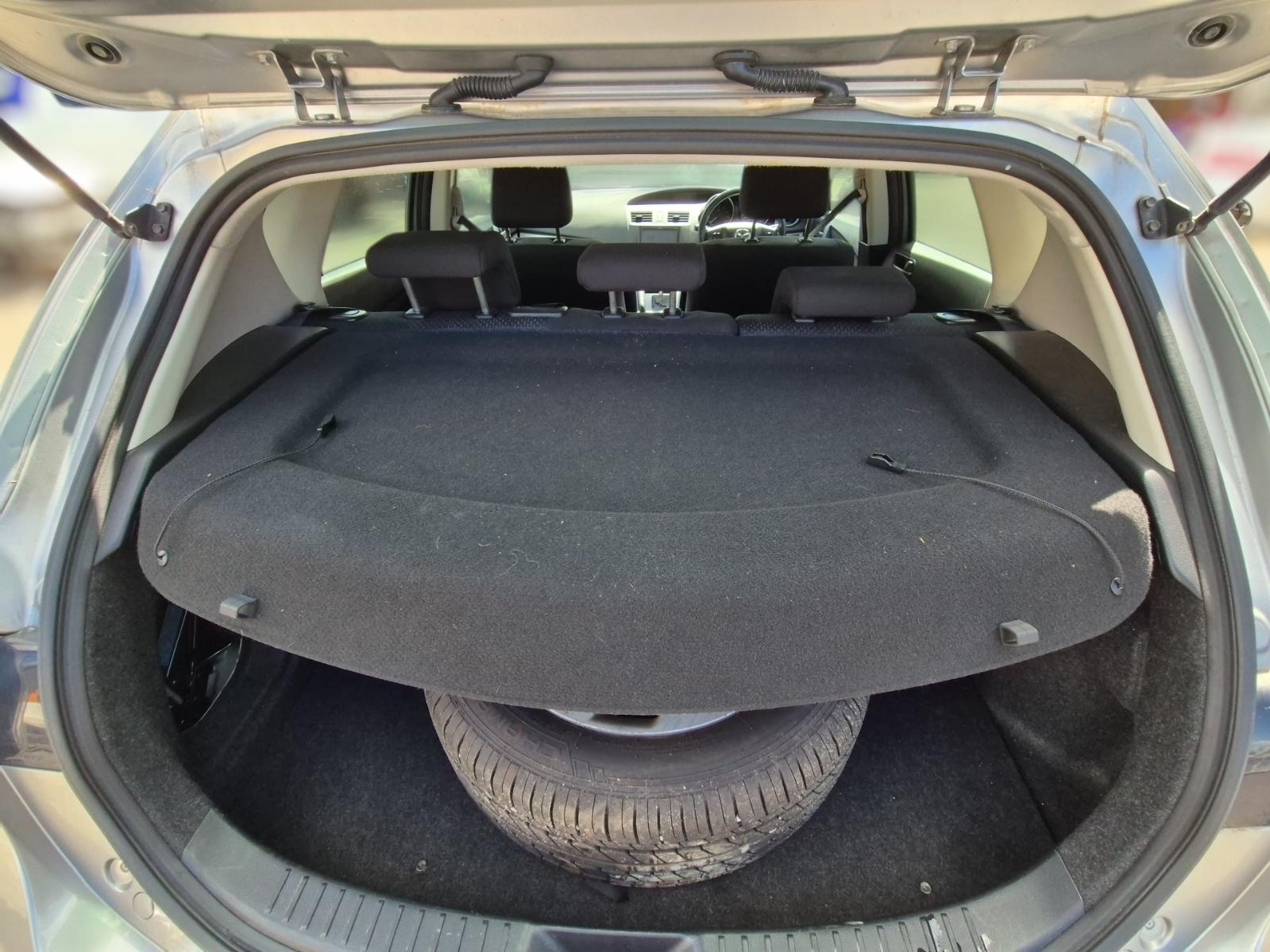 Parcel_Shelf_Cargo_Blind