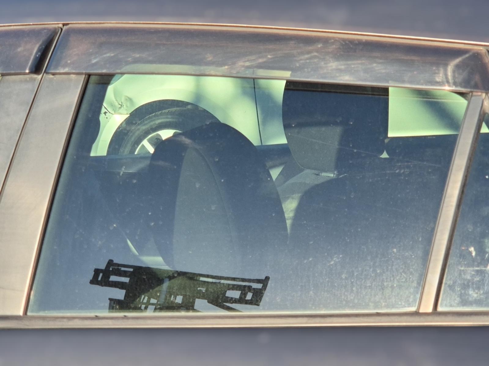 Left_Rear_Door_Window
