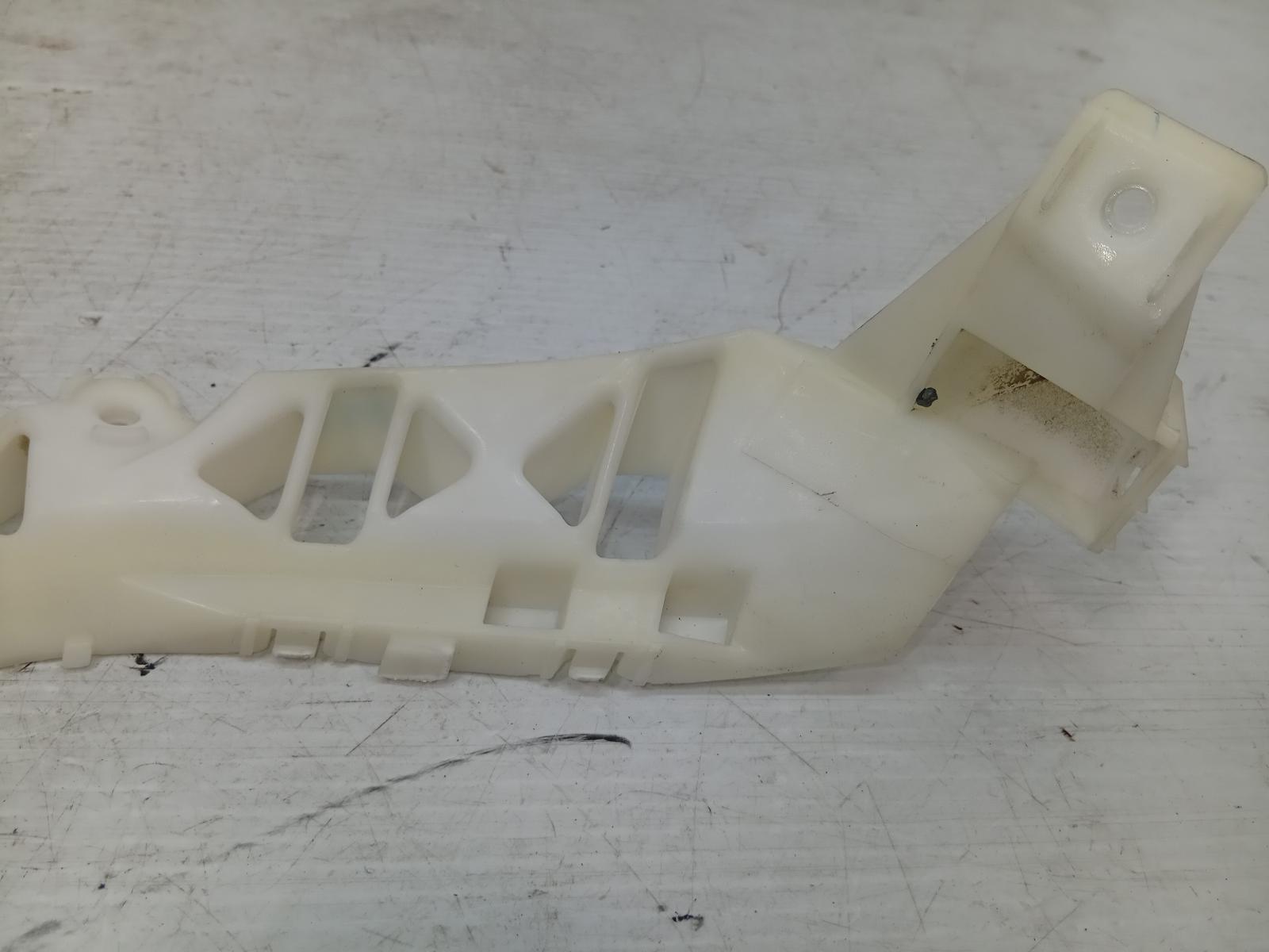 R_Bar_Bracket_Reinfo