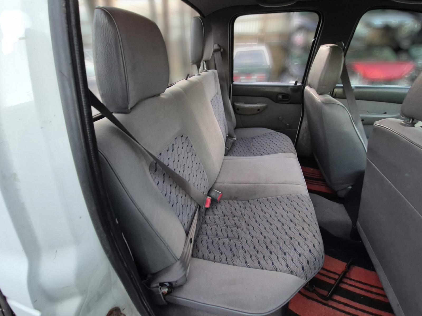 Seat_Belt_Stalk