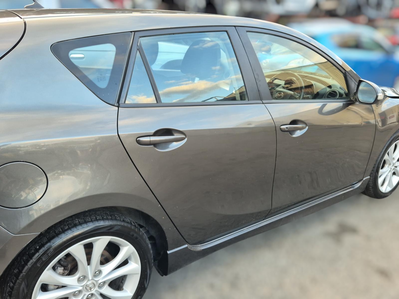 Right_Rear_Door_Sliding