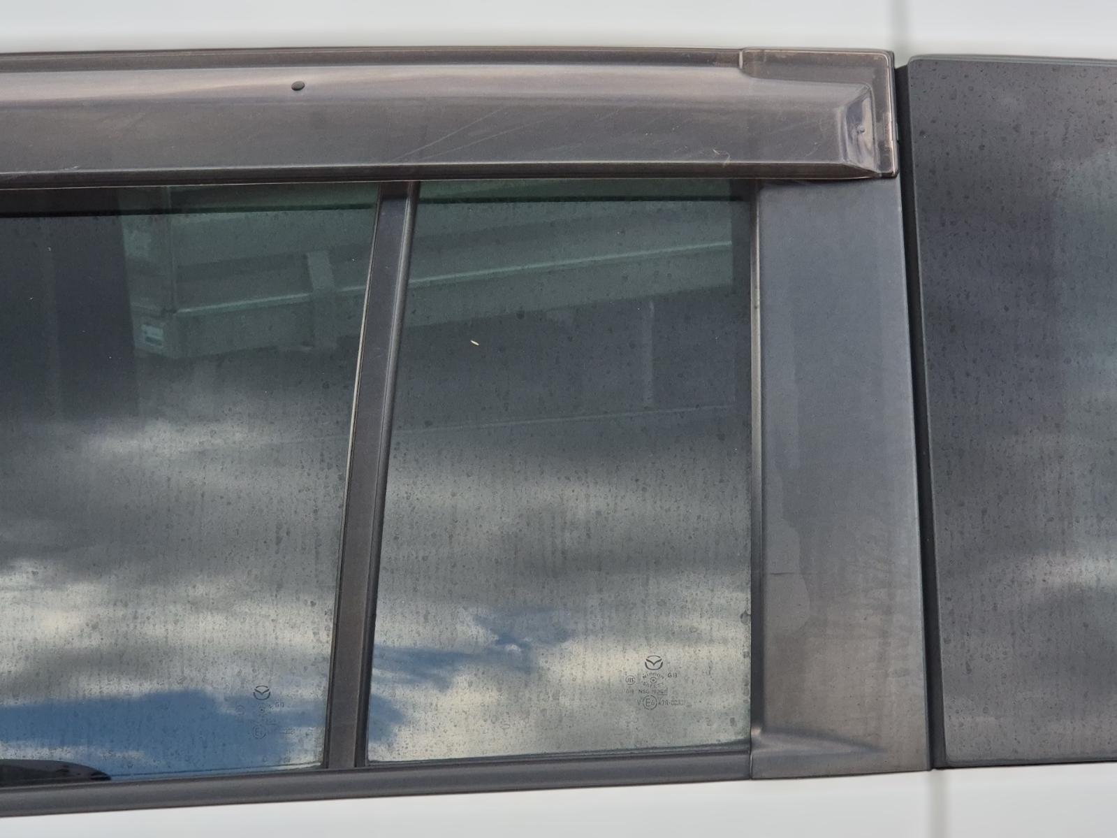 Left_Rear_1q_Door_Glass