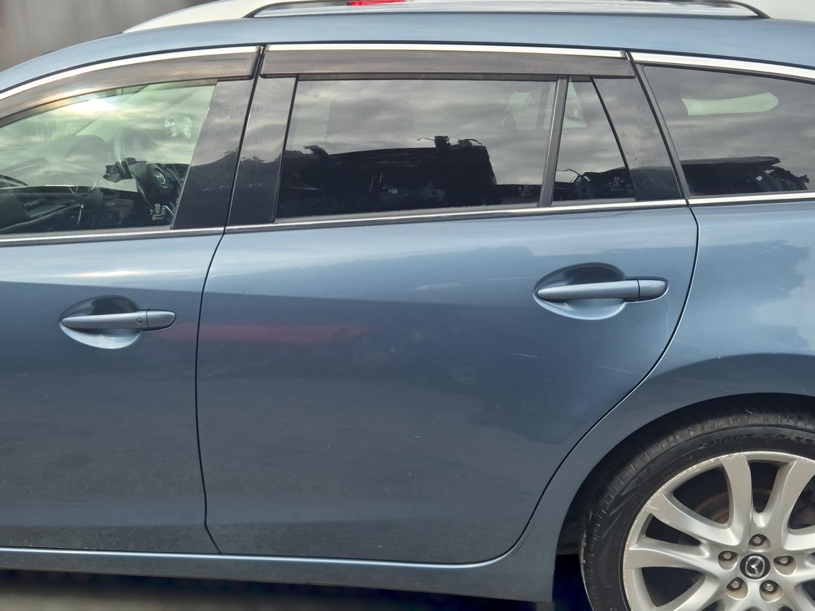 Left_Rear_Door_Sliding