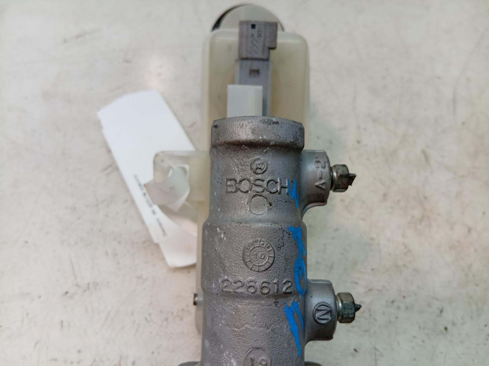 Master_Cylinder