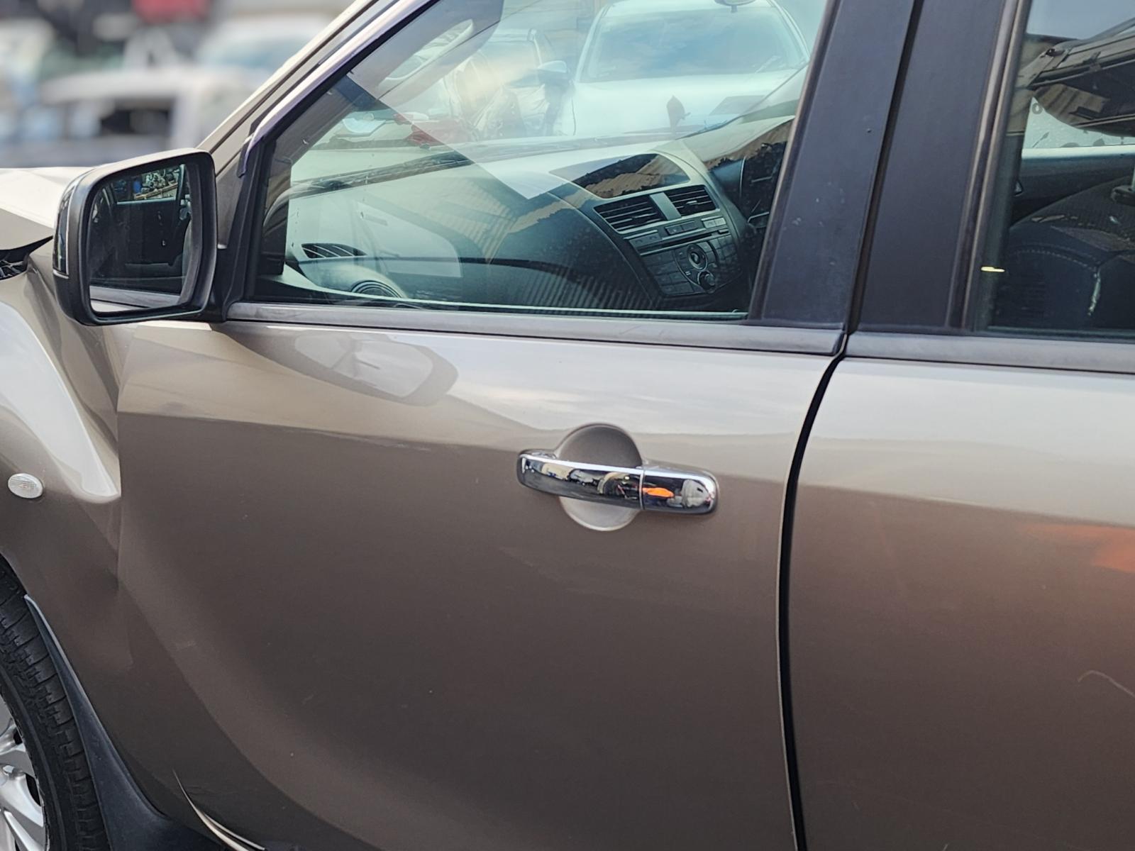 Left_Front_Door_Window