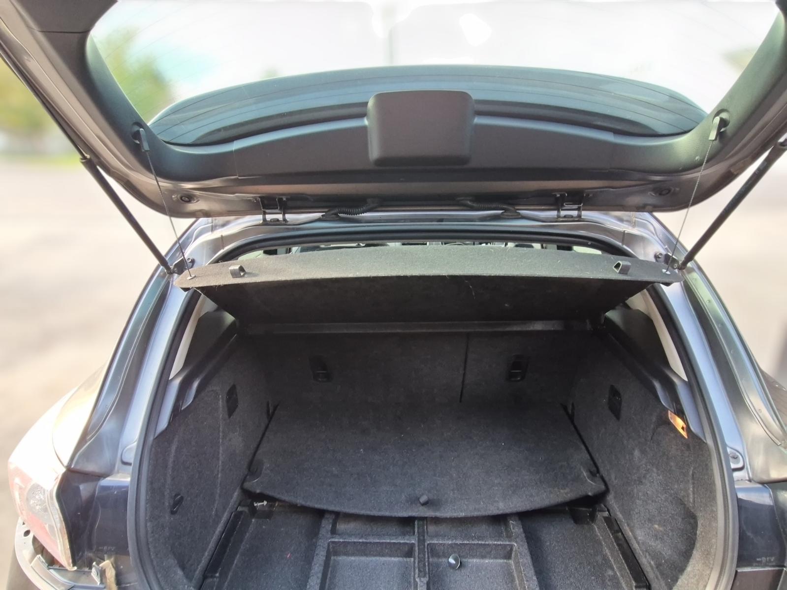 Parcel_Shelf_Cargo_Blind