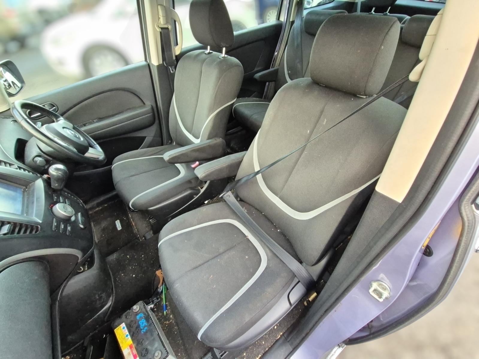 Front_Seat