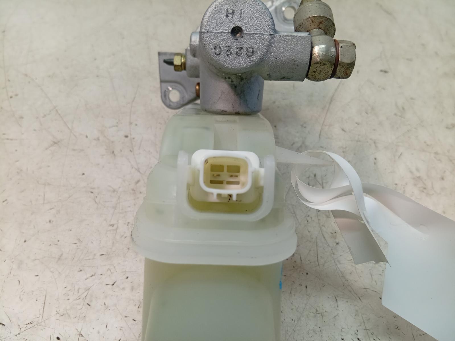 Master_Cylinder