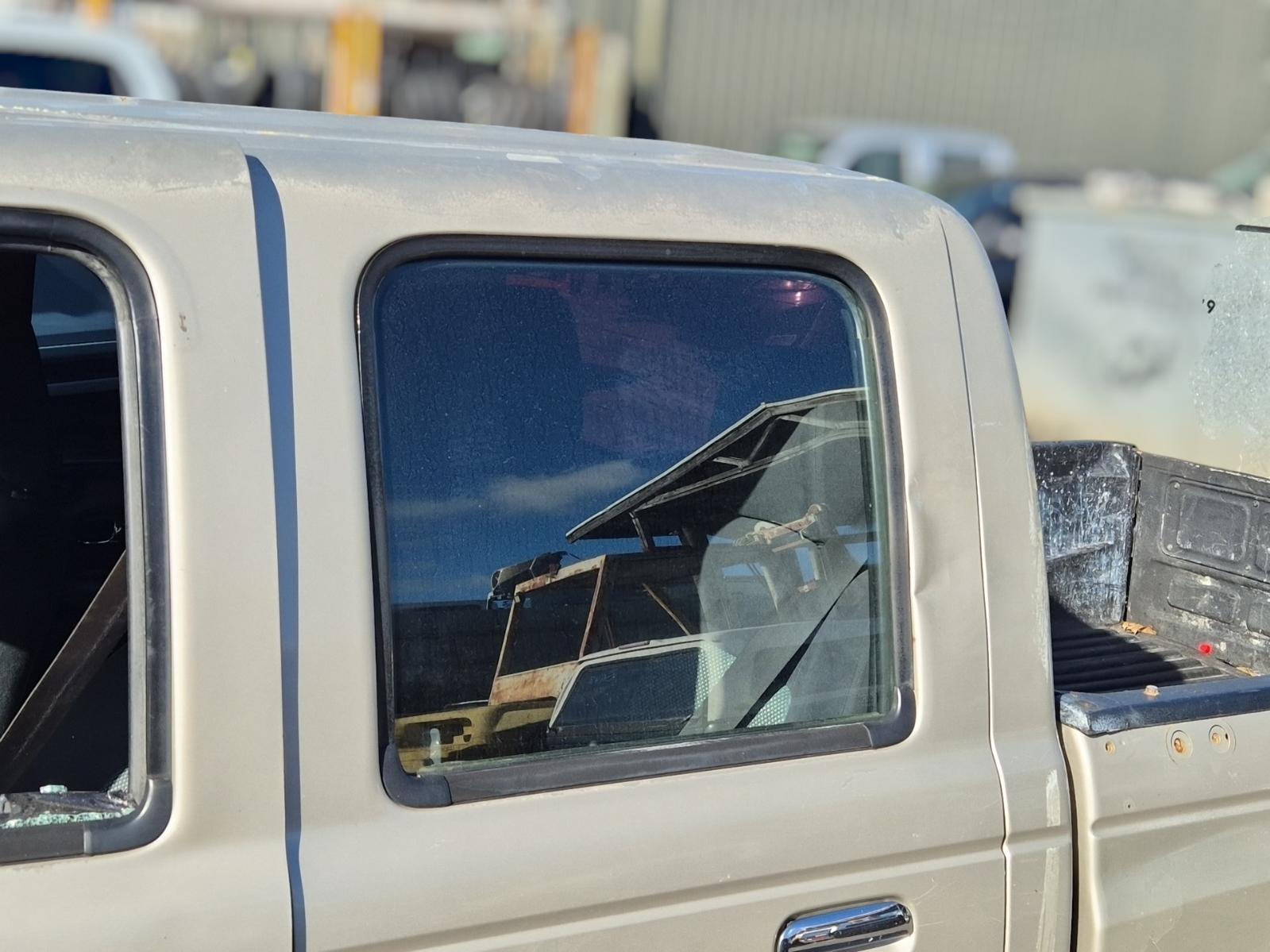 Left_Rear_Door_Window