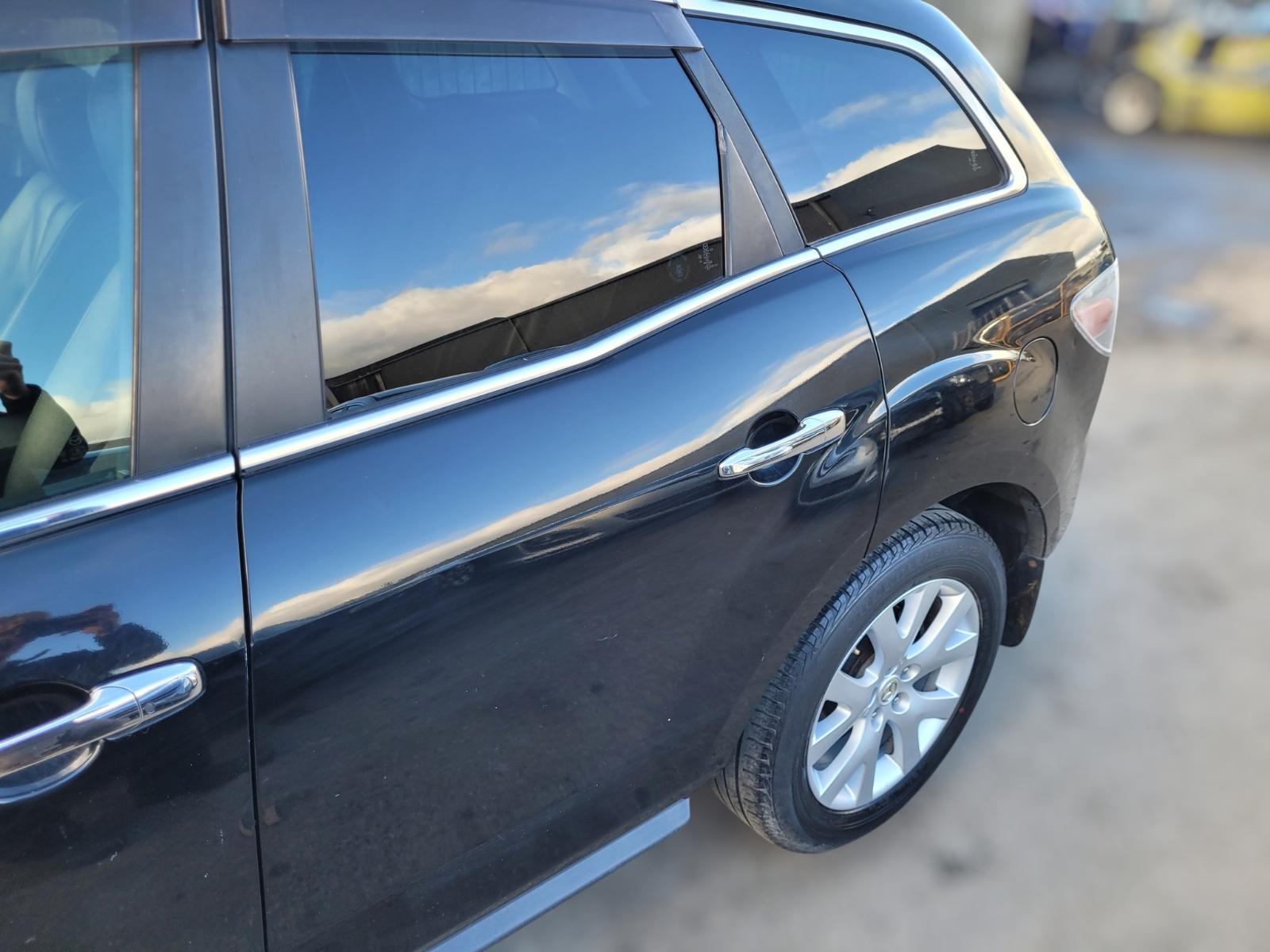 Left_Rear_Door_Sliding
