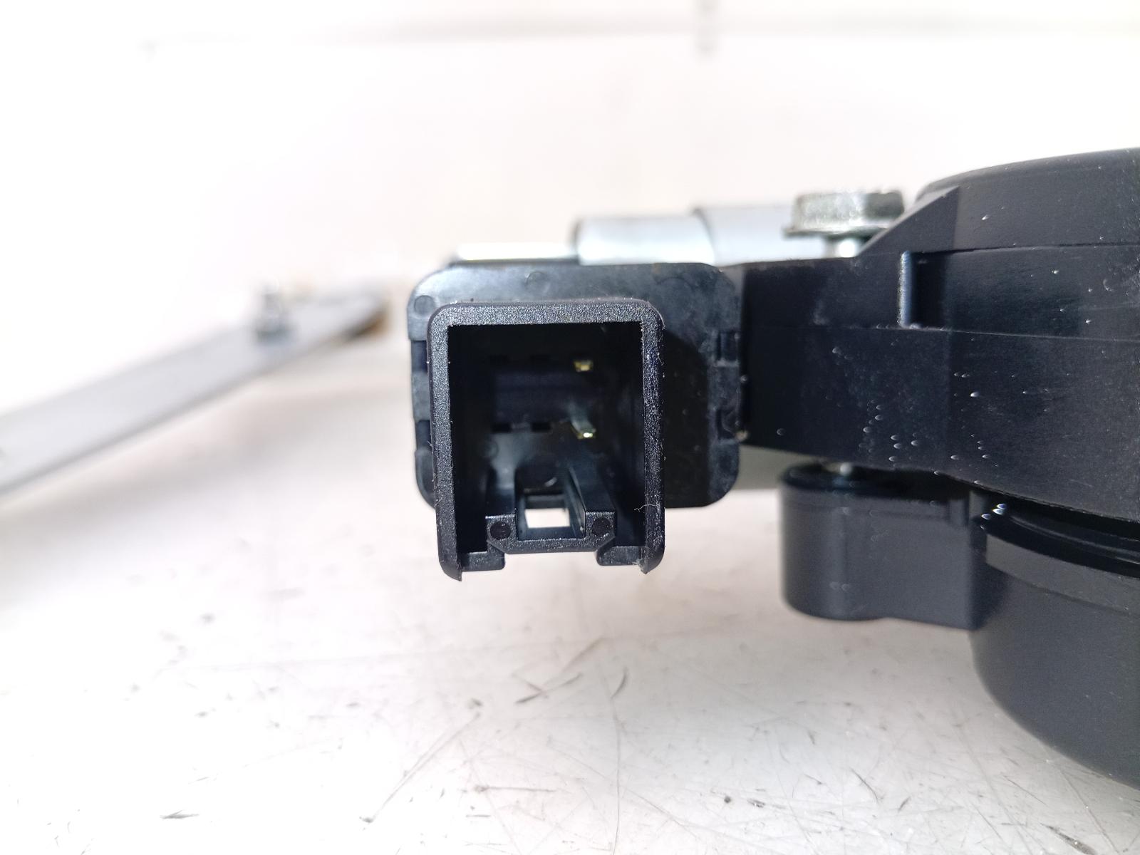 Left_Front_Window_Reg_Motor