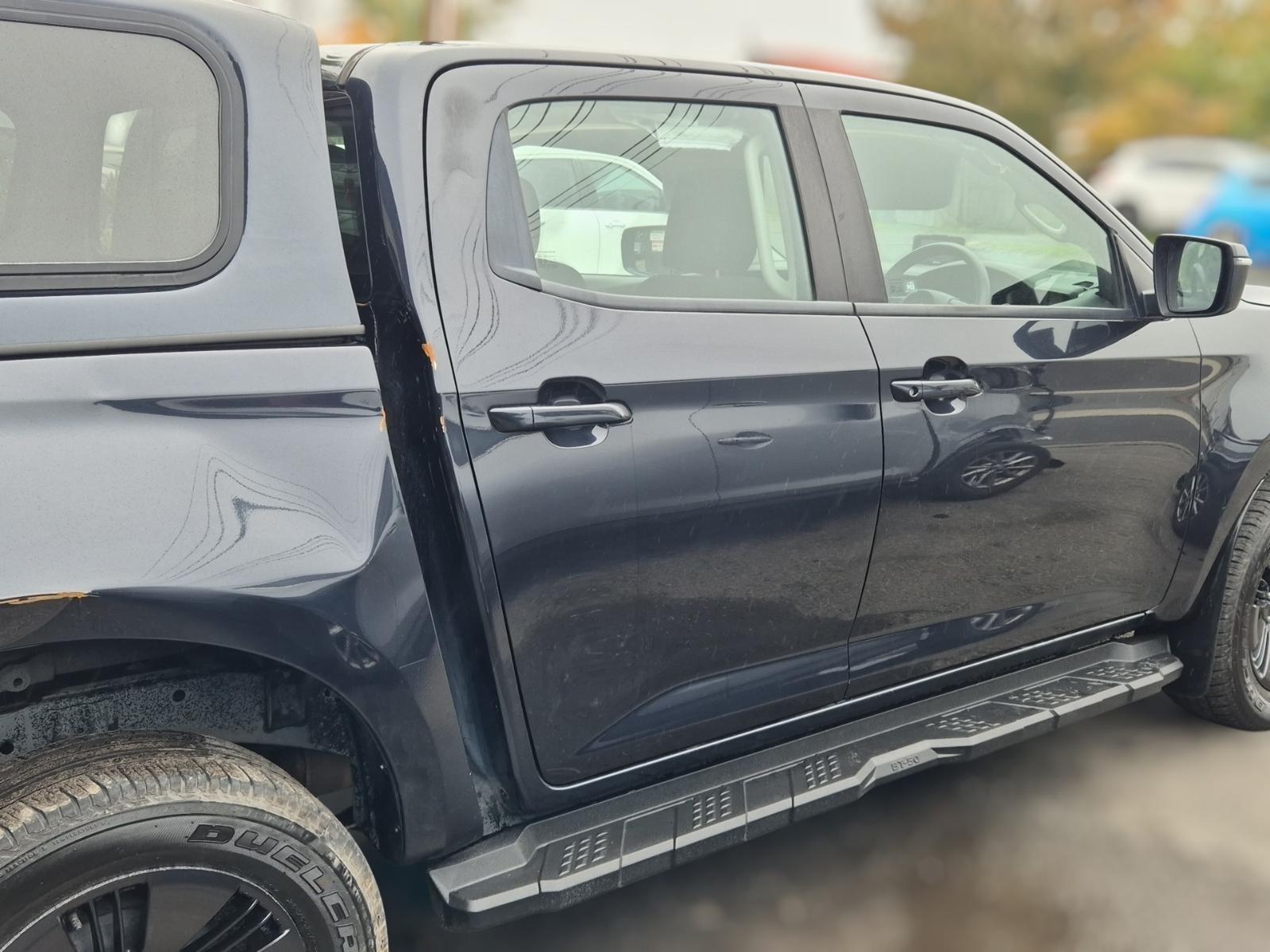 Right_Rear_Door_Sliding