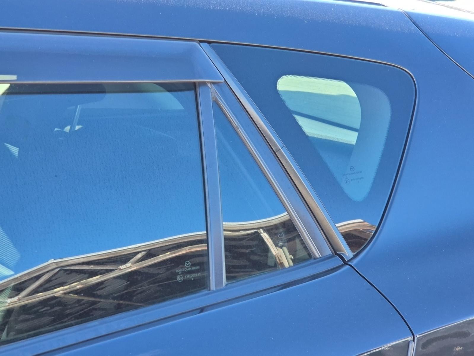 Left_Rear_1q_Door_Glass