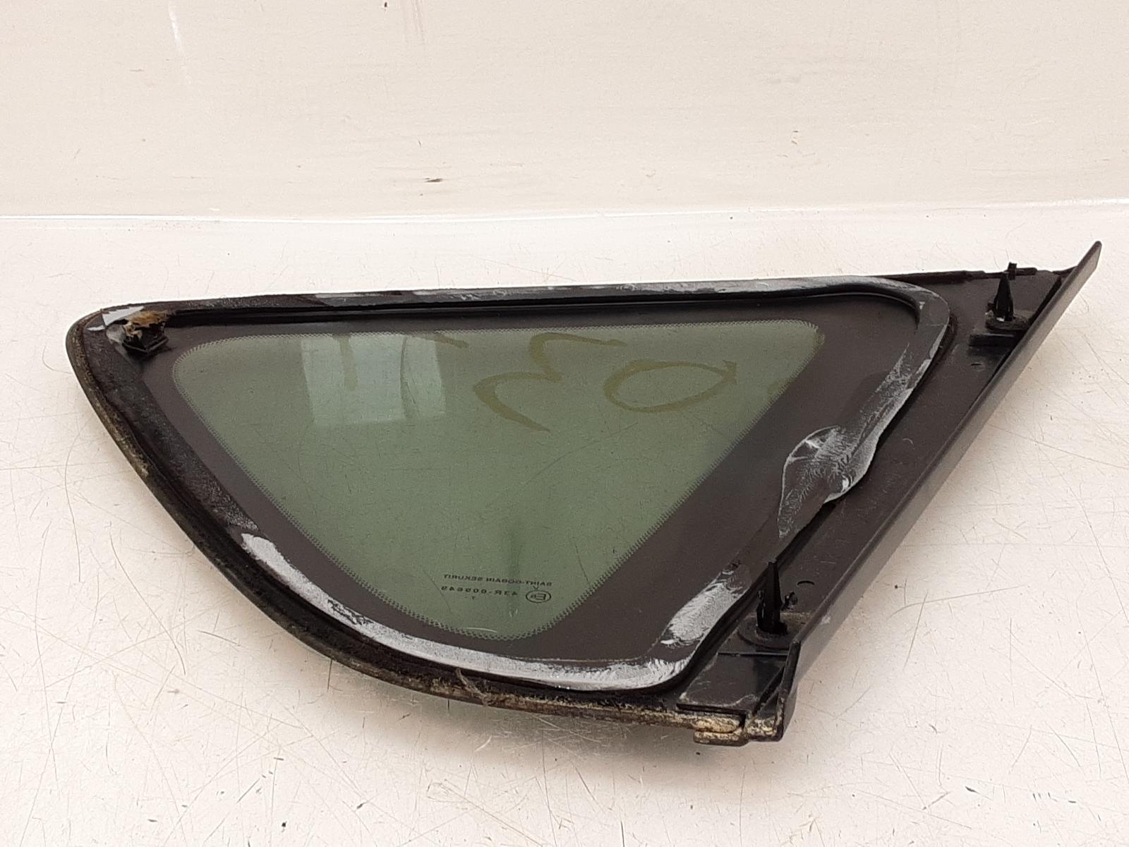 Left_Rear_Side_Glass