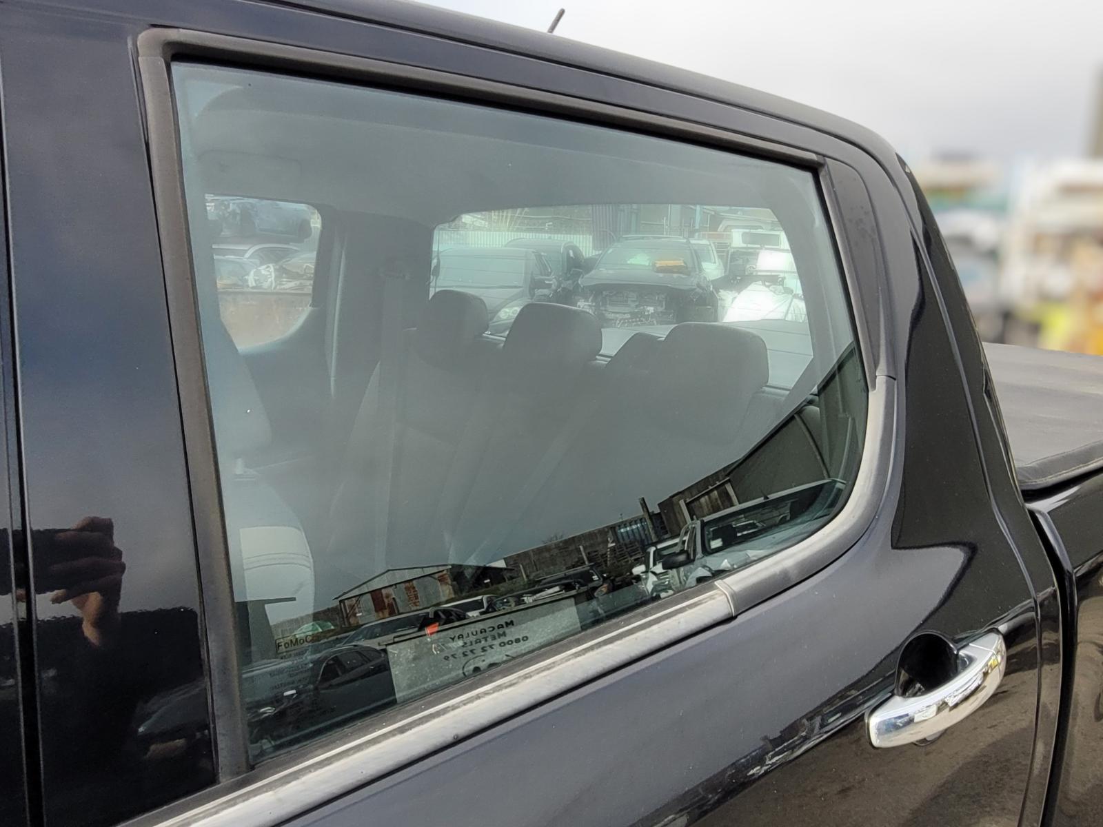 Left_Rear_Door_Window