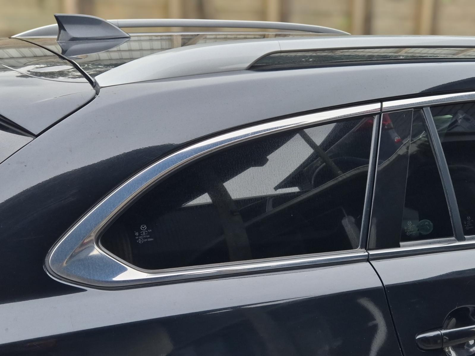 Right_Rear_Side_Glass