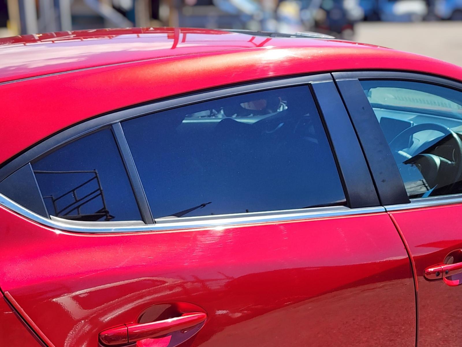 Right Rear Door Window