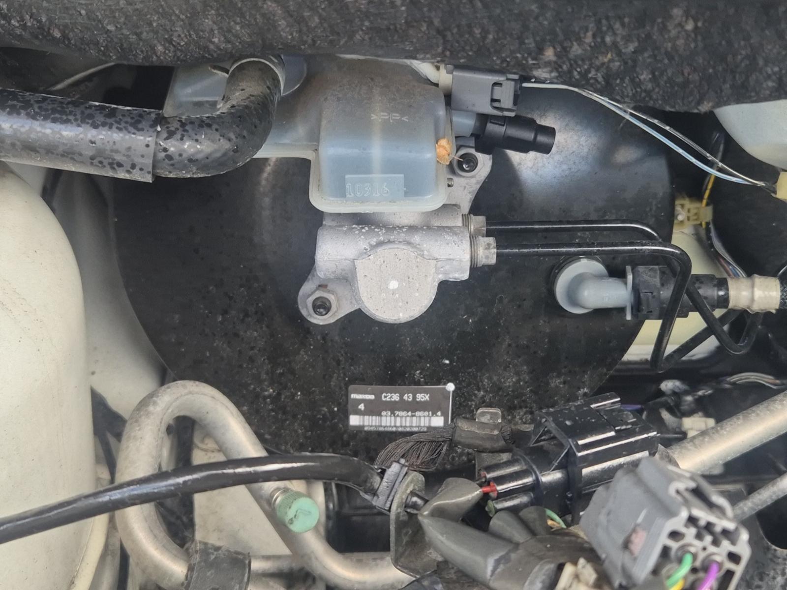 Mazda Premacy - CREW