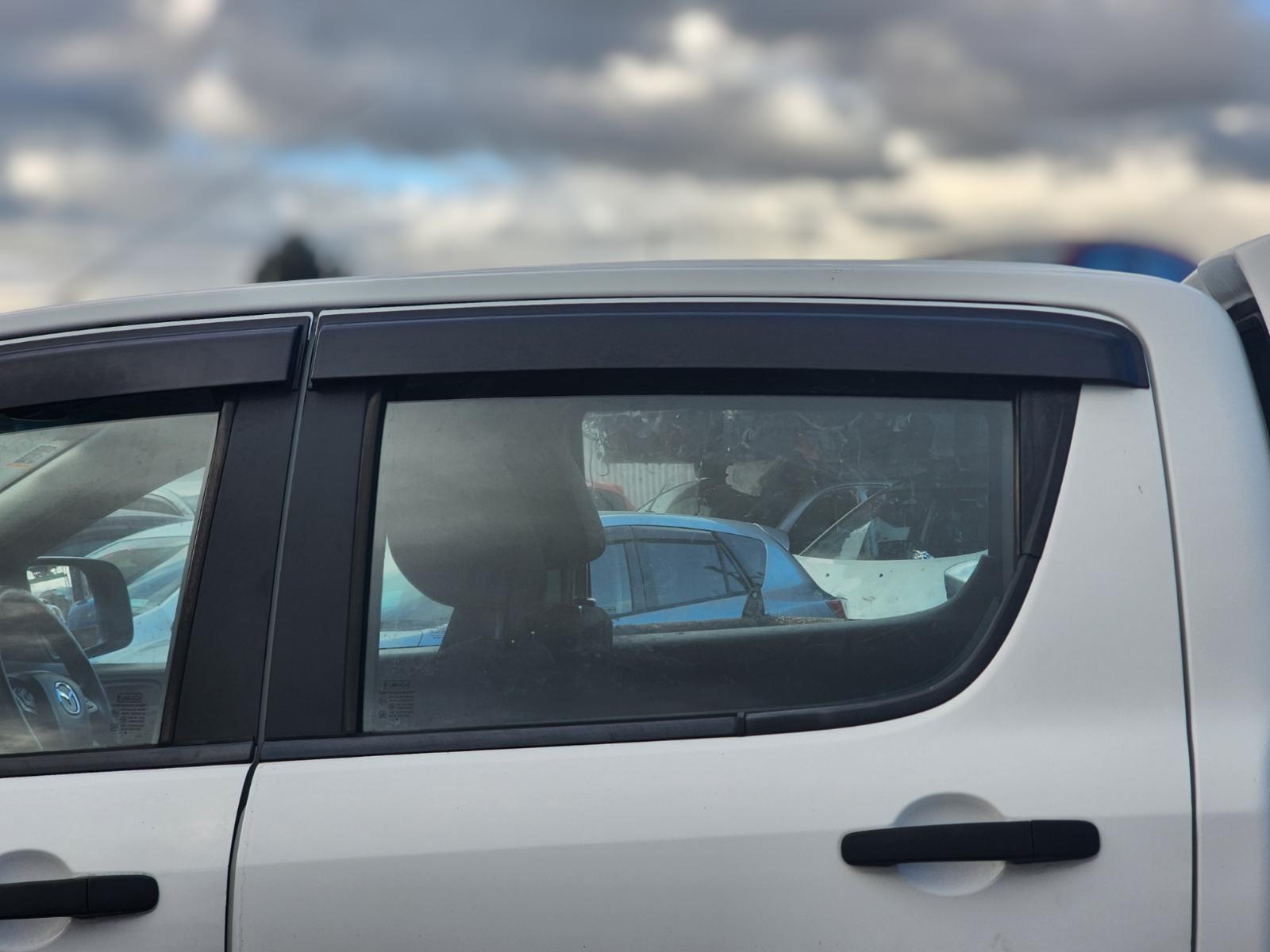 Left_Rear_Door_Window