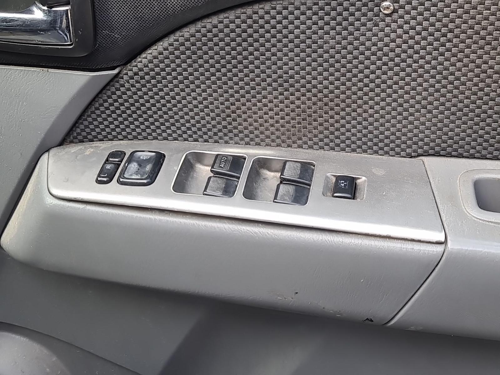 Mazda BT50 - UN 2006-2011