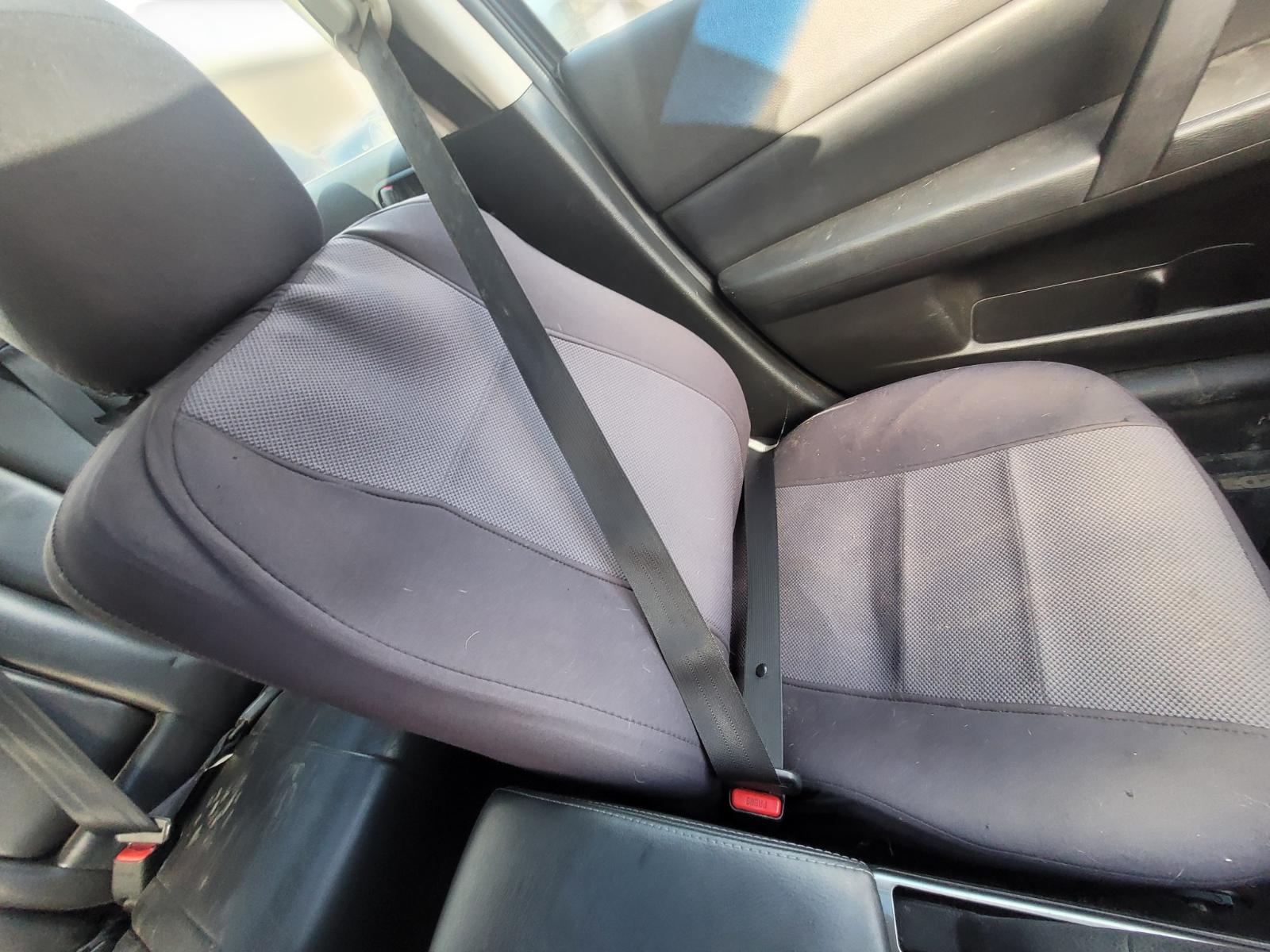 Seat_Belt_Stalk