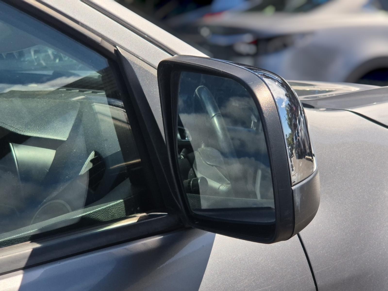 Right_Door_Mirror