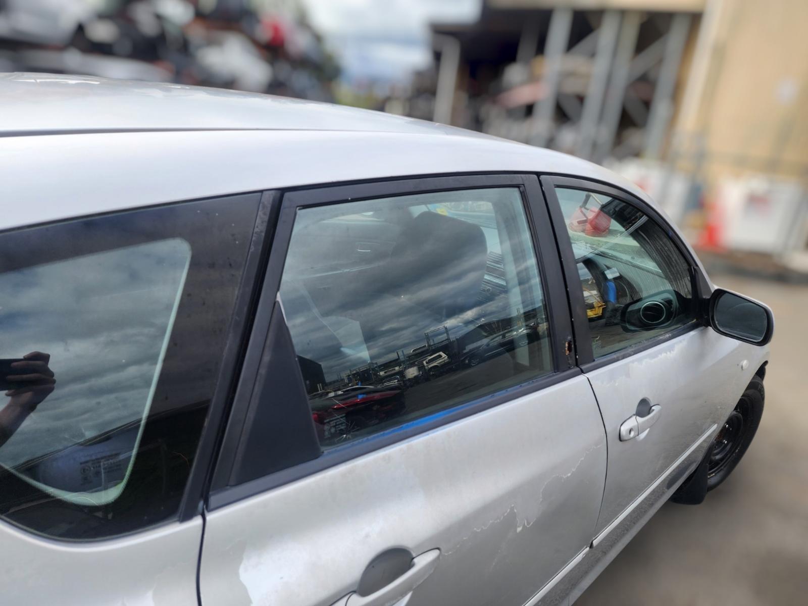 Right Rear Door Window