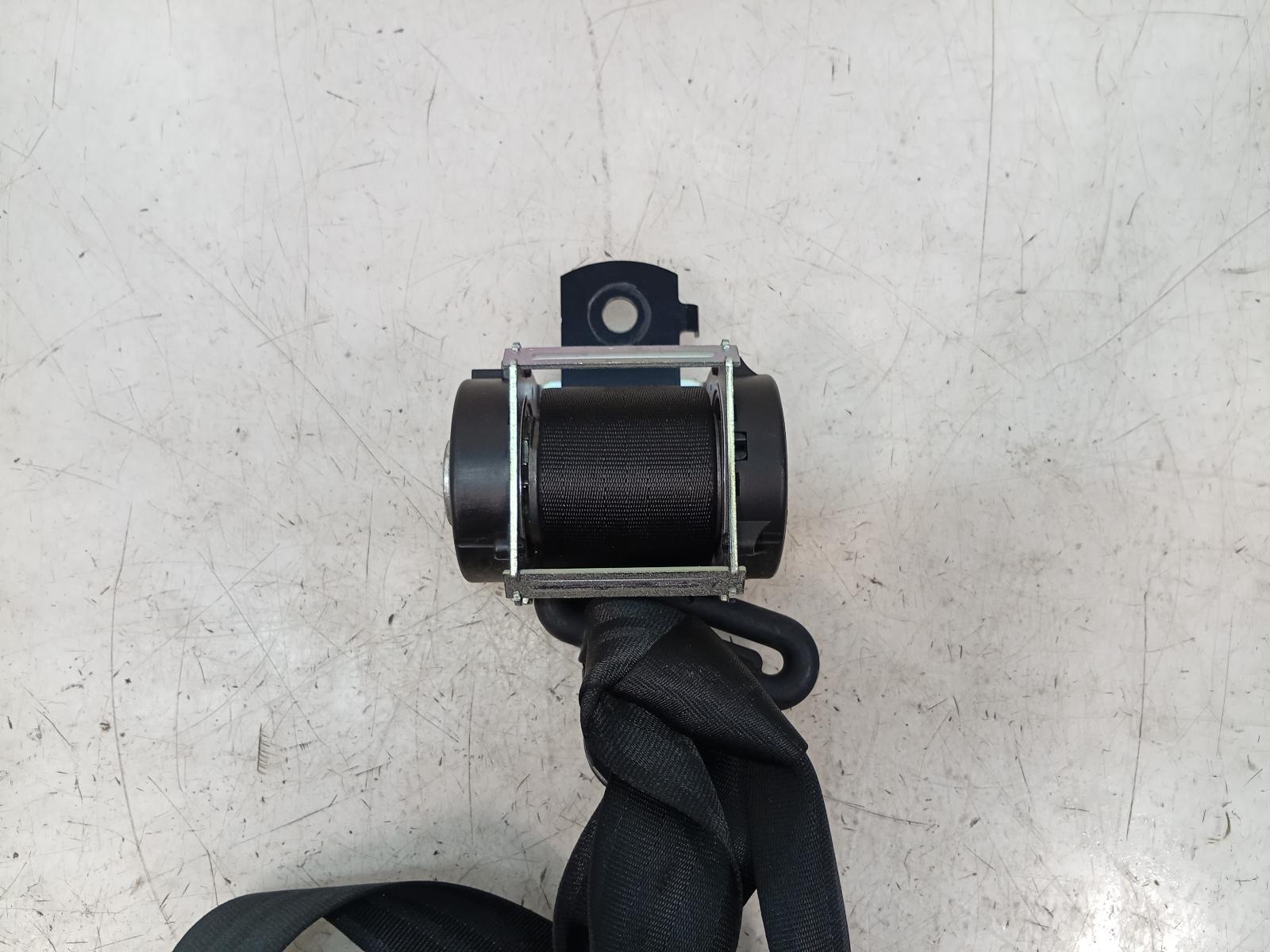 Seat_Belt_Stalk