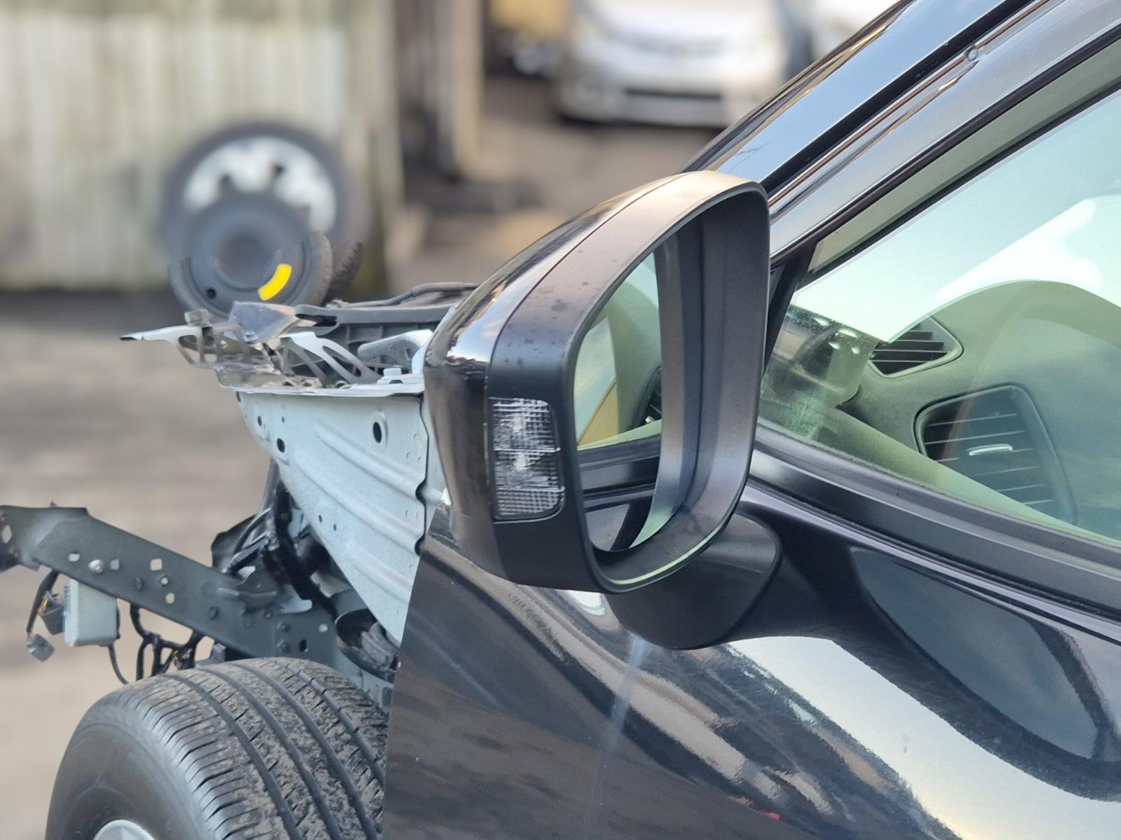 Left_Door_Mirror