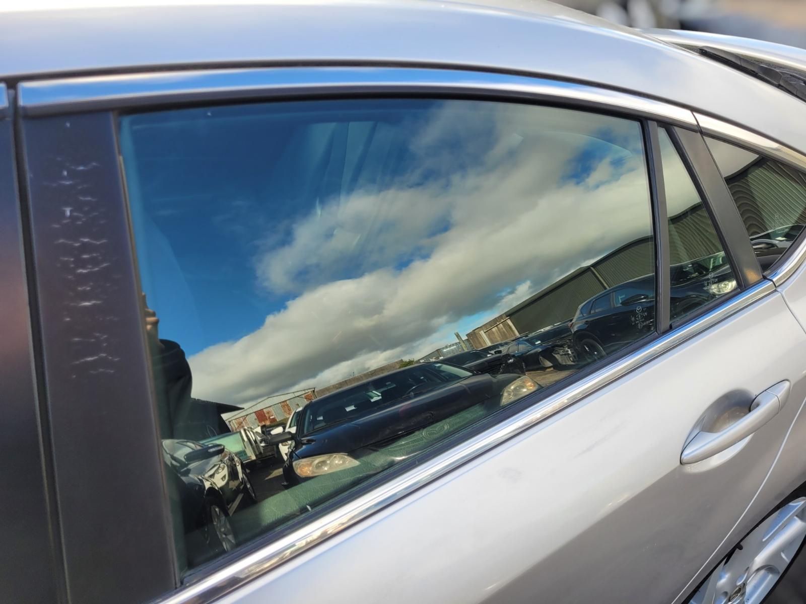 Left_Rear_Door_Window