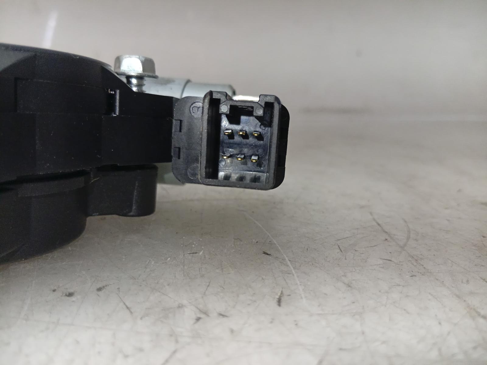 Right_Front_Window_Reg_Motor