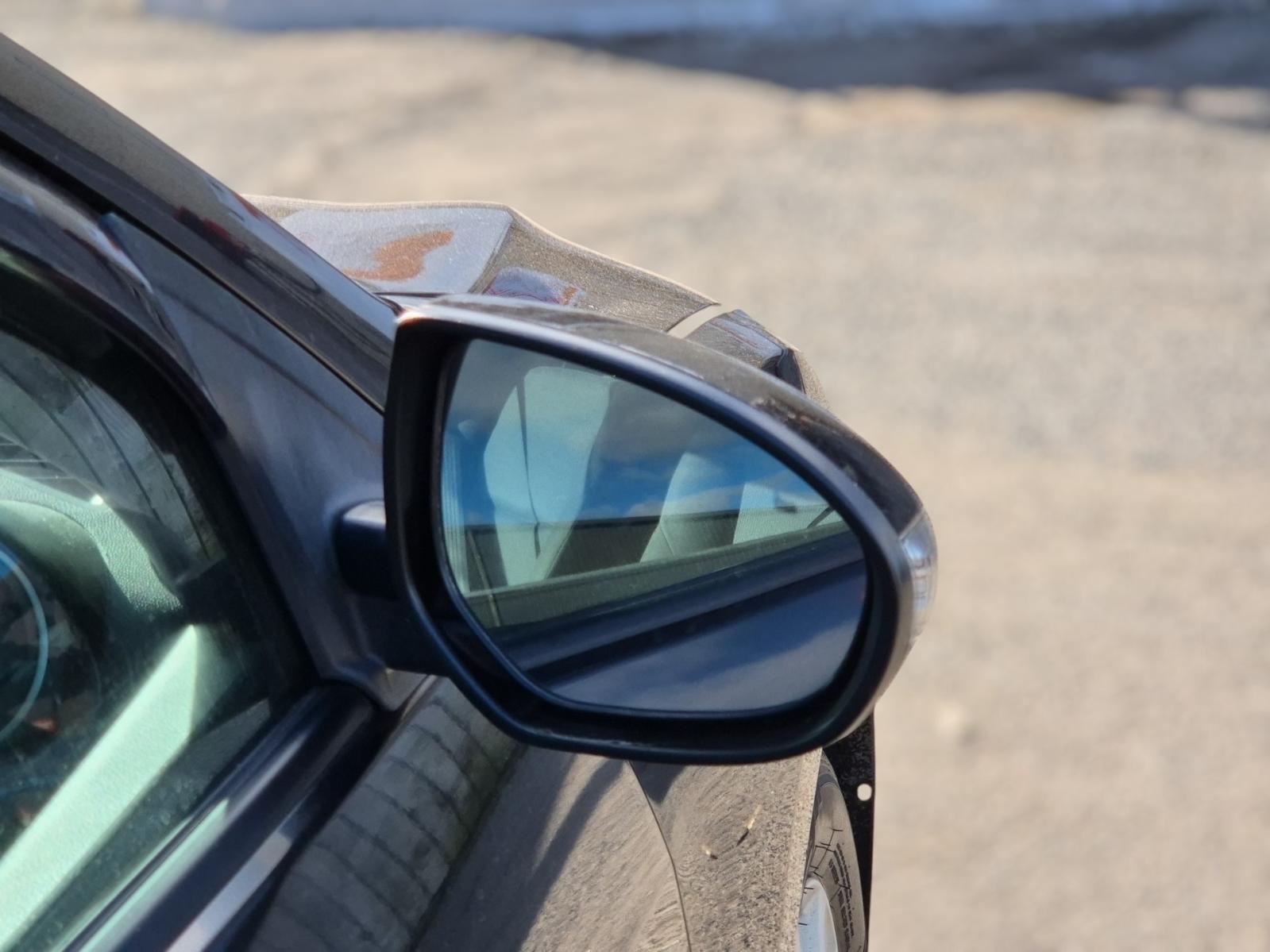 Right_Door_Mirror