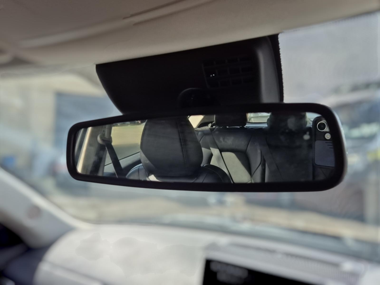 Interior_Mirror