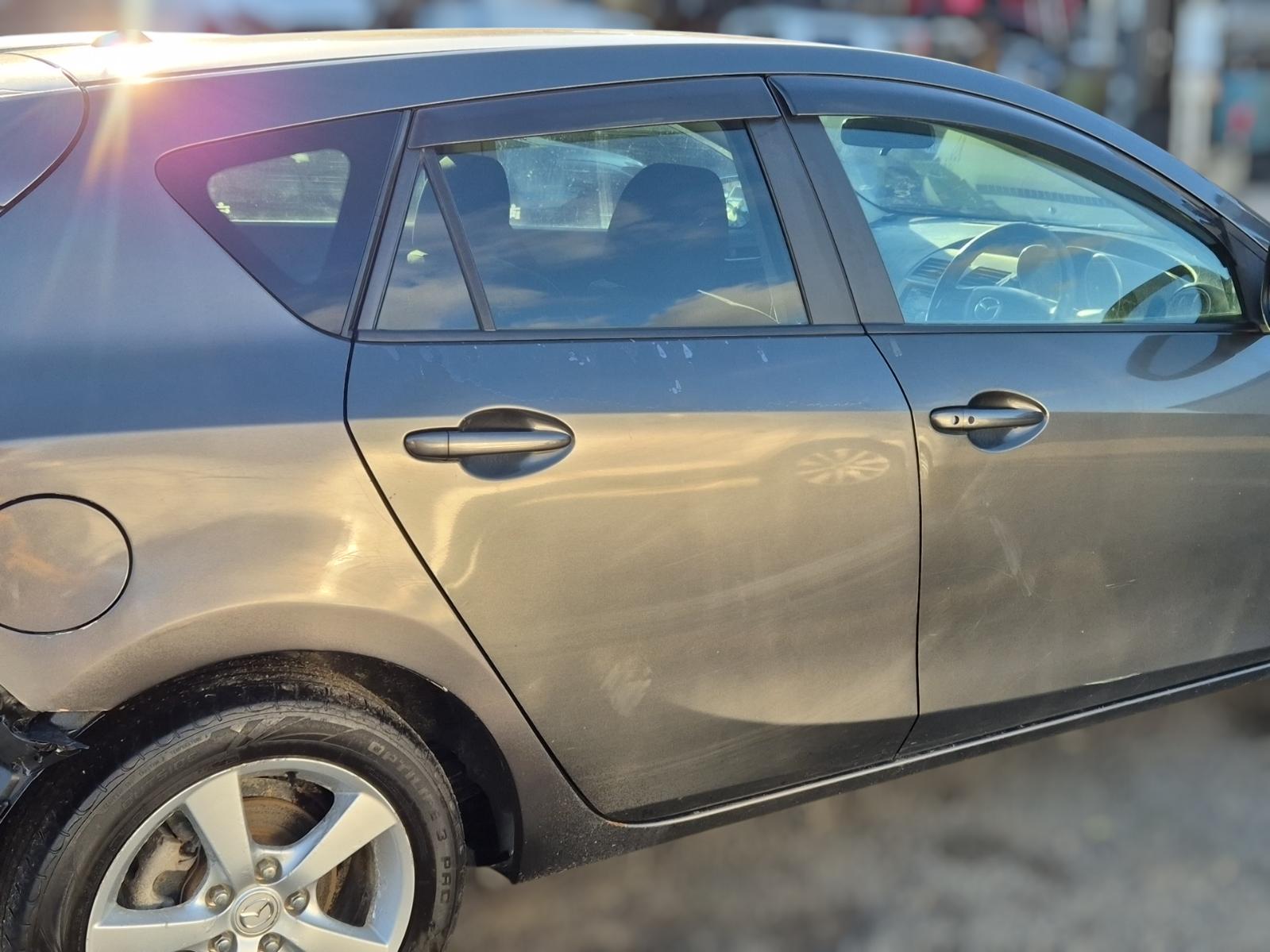 Right_Rear_Door_Sliding