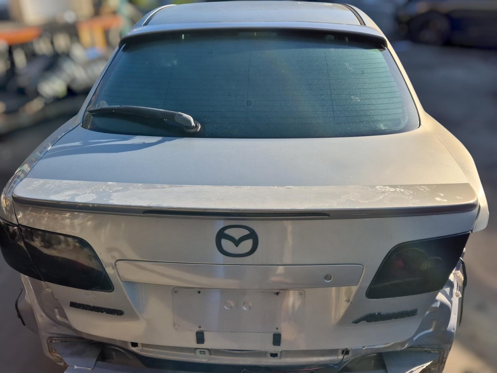 Rear_Spoiler