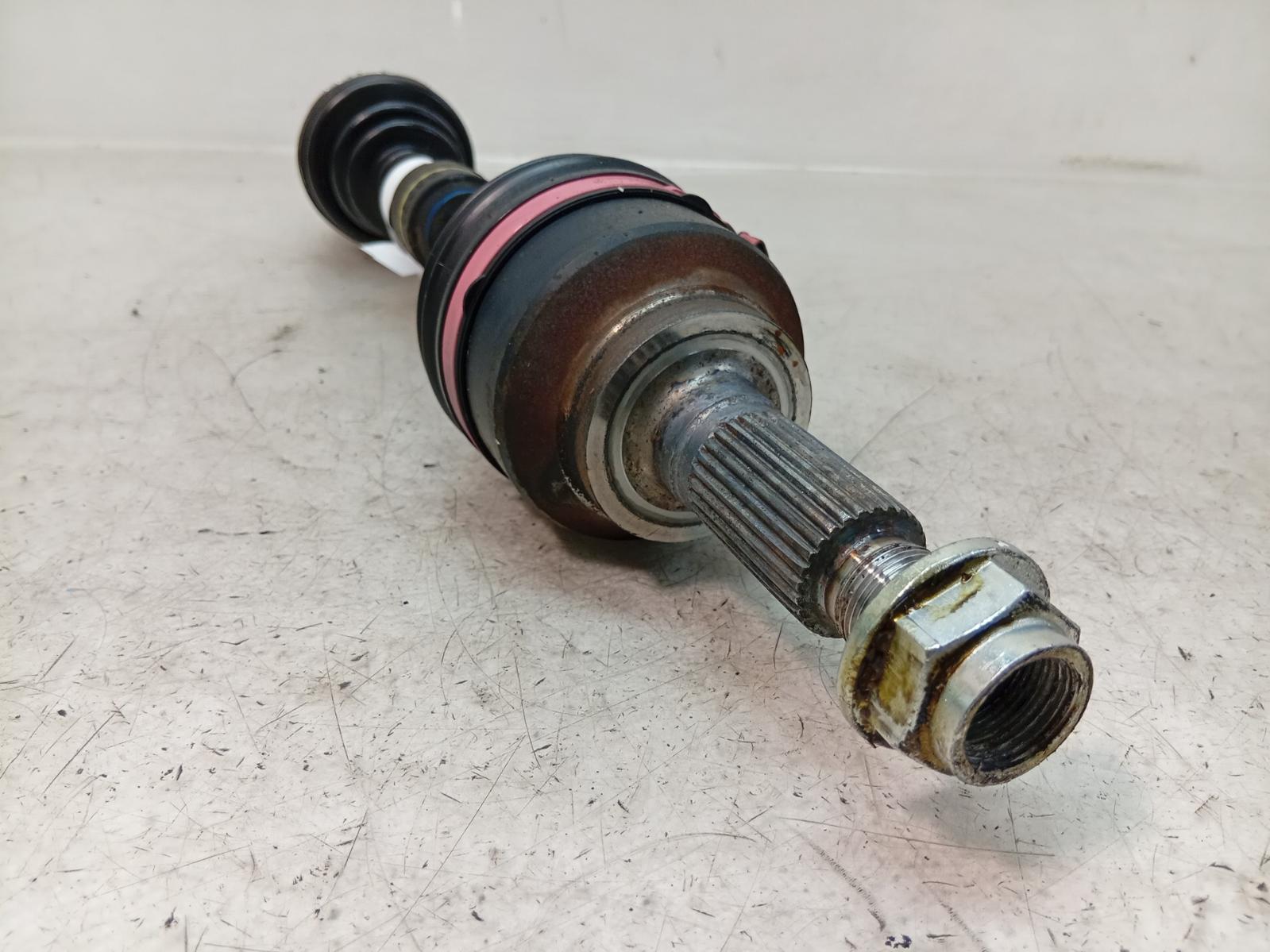 Left_Driveshaft