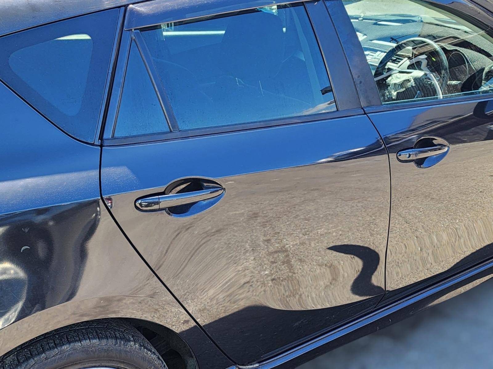 Right Rear Door Sliding