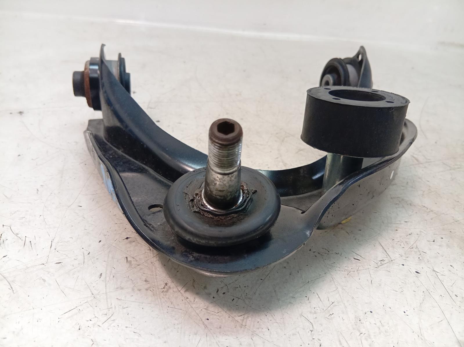 Left_Front_Upper_Control_Arm